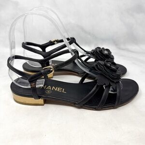 CHANEL Vintage Y2K Camellia Flower Leather Strappy Block Heel Sandal Shoes Black